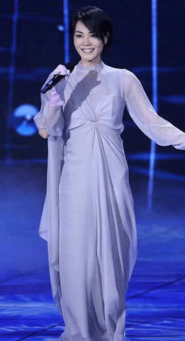 王菲 多久退出娱乐圈,告别娱乐圈的时光之旅